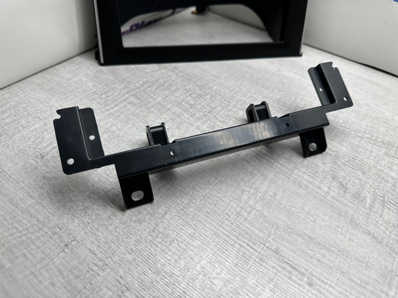 Переходная рамка магнитолы