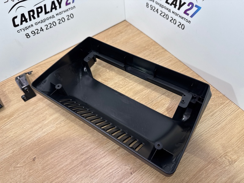 Переходная рамка магнитолы