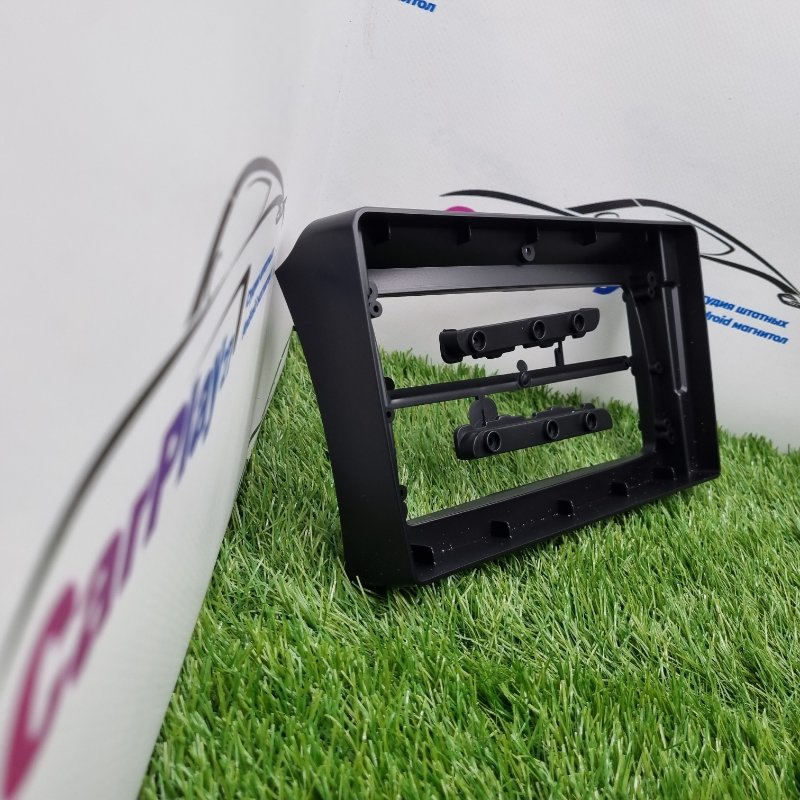 Переходная рамка магнитолы