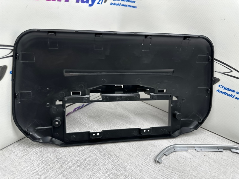 Переходная рамка магнитолы