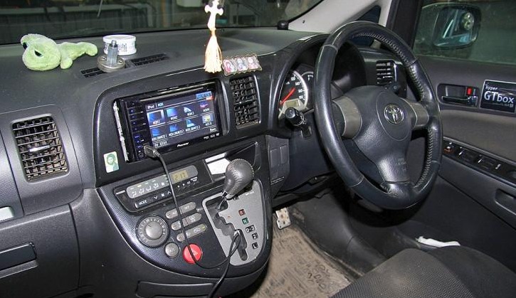 Магнитола штатная