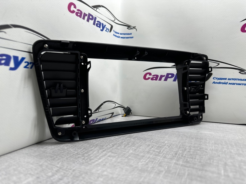 Переходная рамка магнитолы