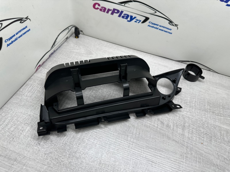 Переходная рамка магнитолы