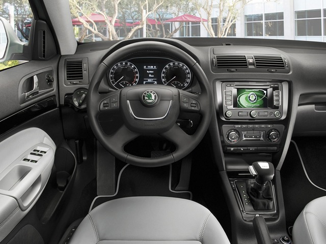 Магнитола штатная