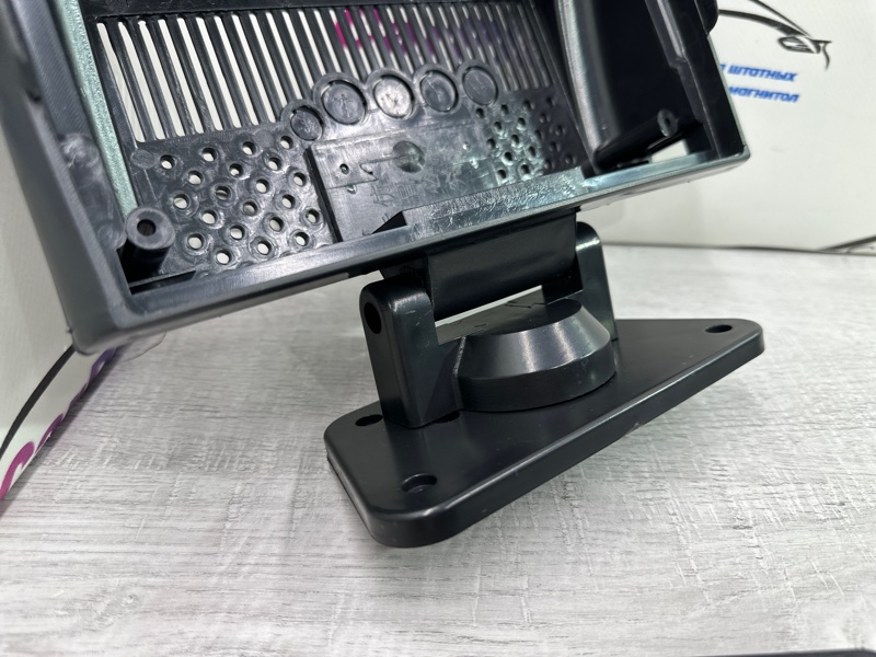 Переходная рамка магнитолы