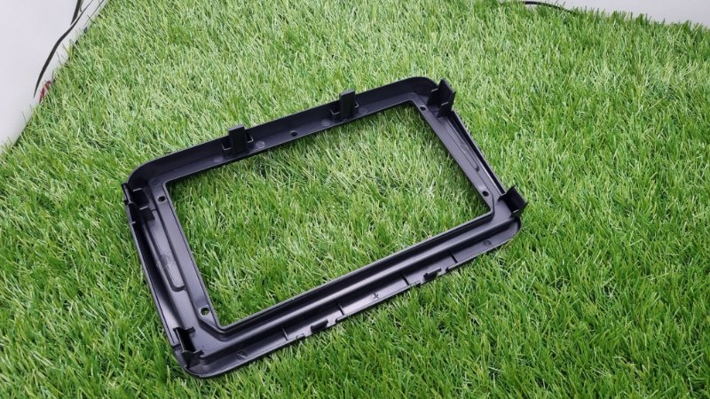 Переходная рамка магнитолы