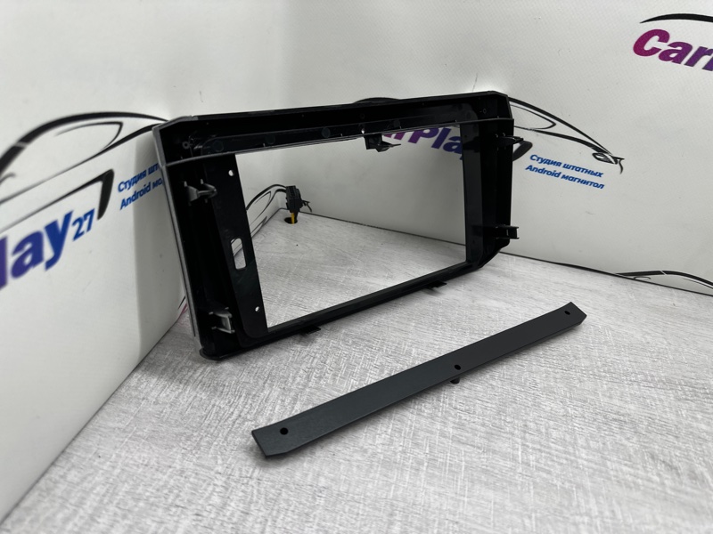 Переходная рамка магнитолы
