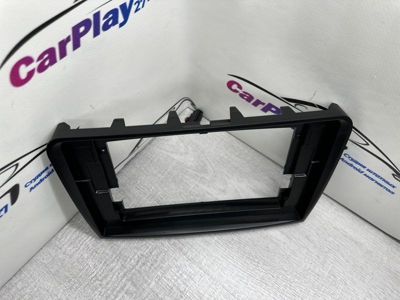 Переходная рамка магнитолы