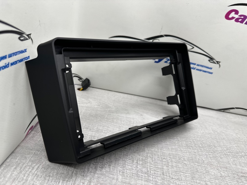 Переходная рамка магнитолы