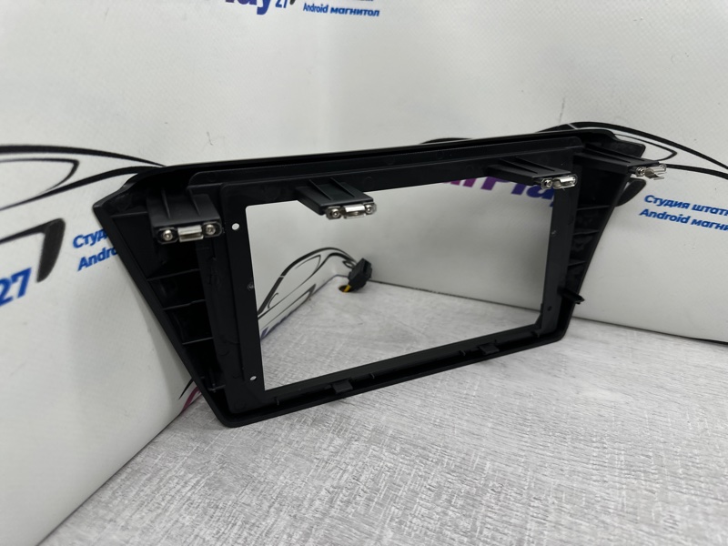 Переходная рамка магнитолы