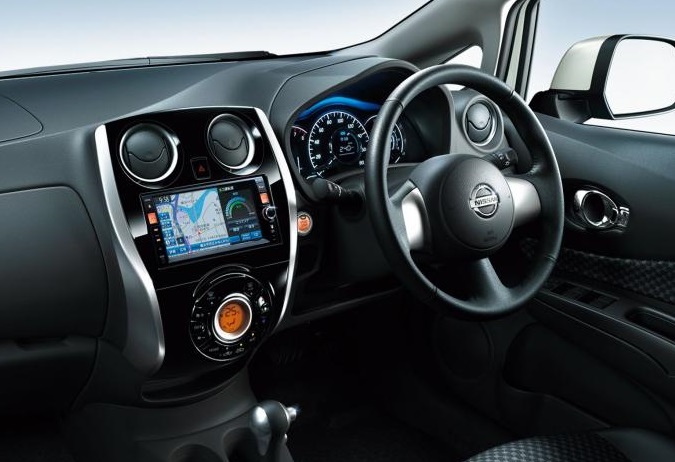 Переходная рамка магнитолы