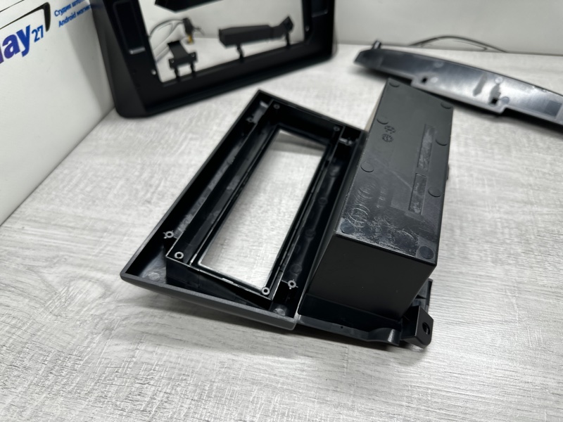 Переходная рамка магнитолы