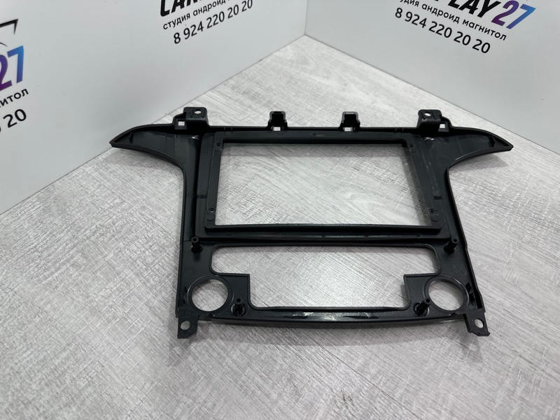 Переходная рамка магнитолы