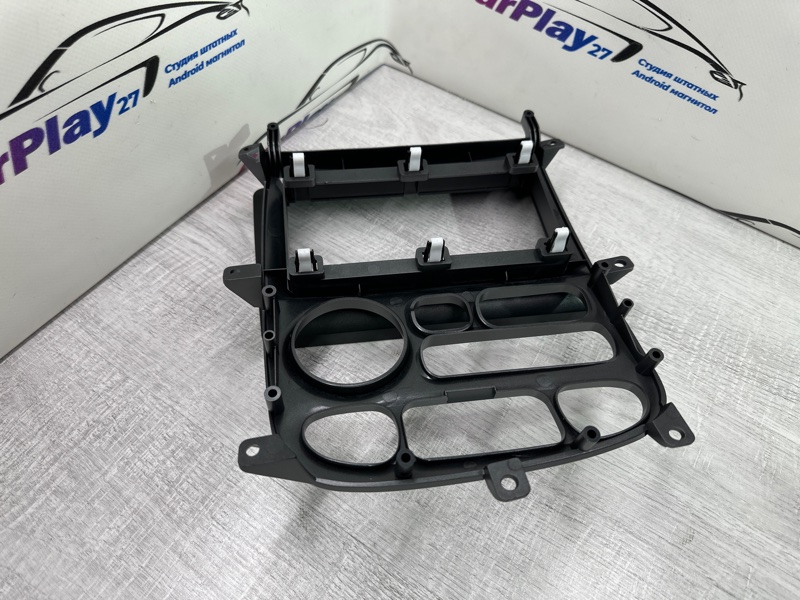 Переходная рамка магнитолы