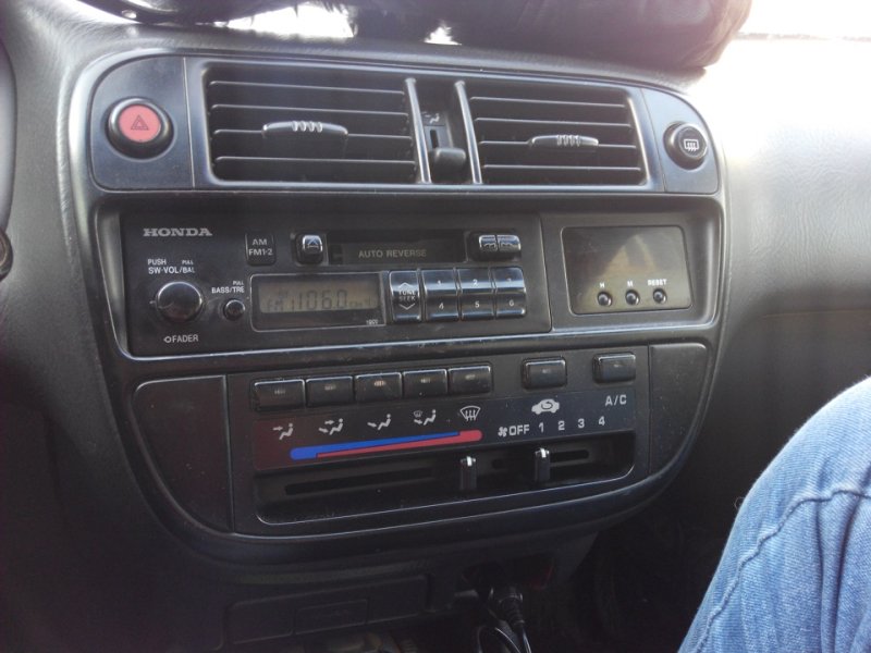 Магнитола штатная