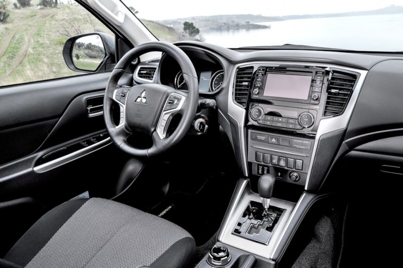 Магнитола штатная