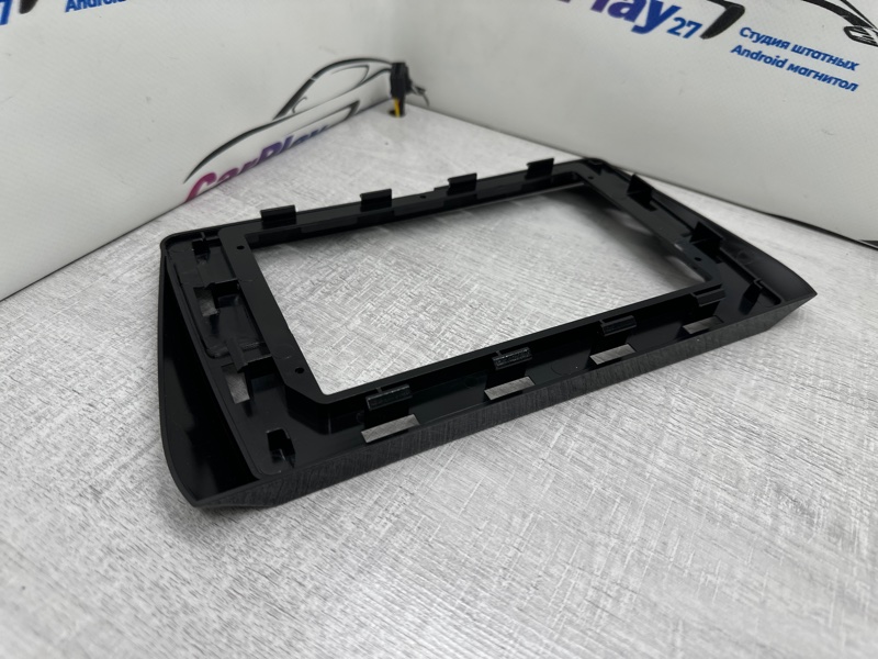 Переходная рамка магнитолы