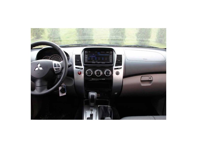 Магнитола штатная