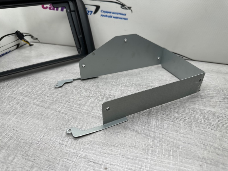 Переходная рамка магнитолы
