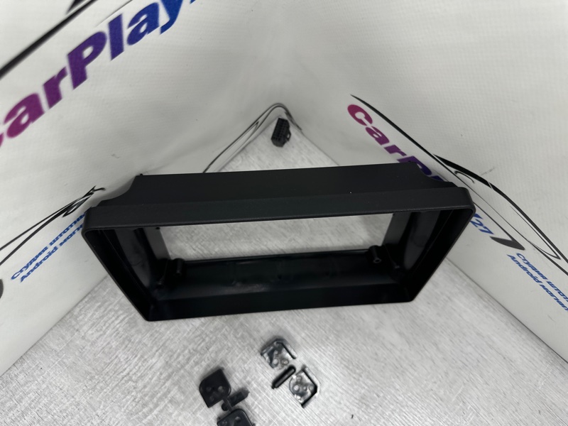 Переходная рамка магнитолы