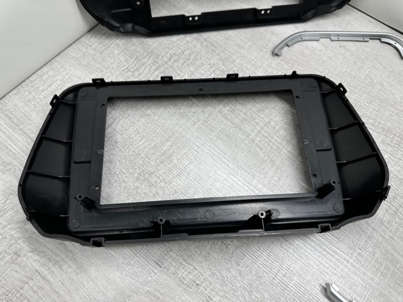 Переходная рамка магнитолы