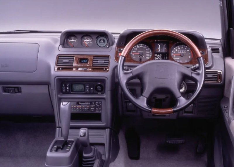 Переходная рамка магнитолы