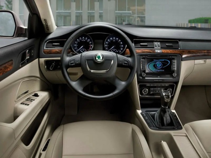 Магнитола штатная