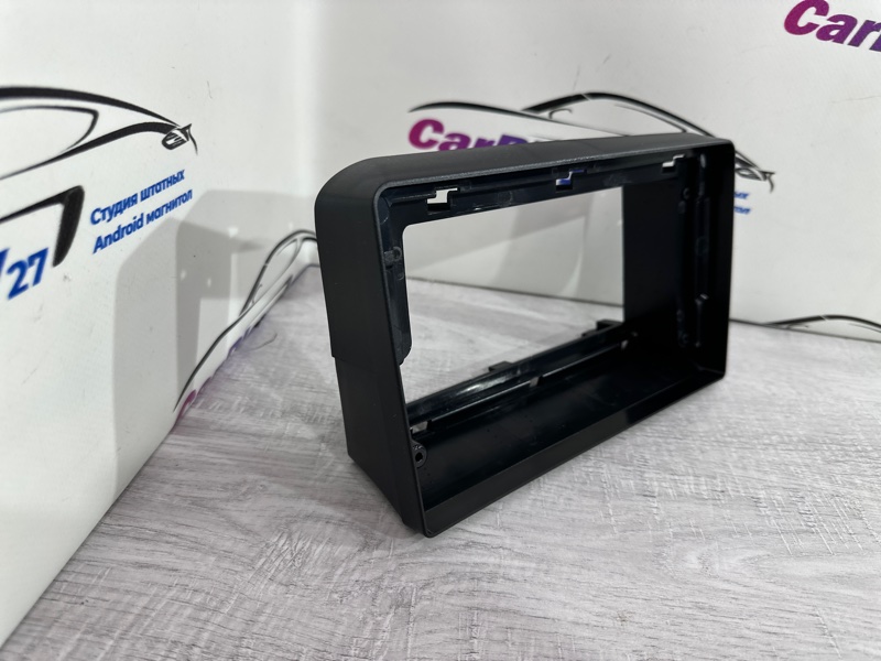 Переходная рамка магнитолы