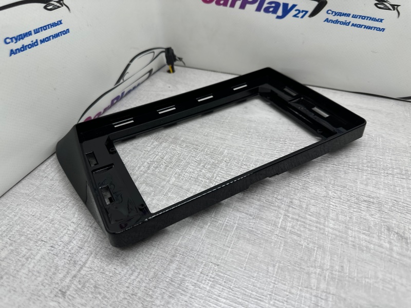 Переходная рамка магнитолы