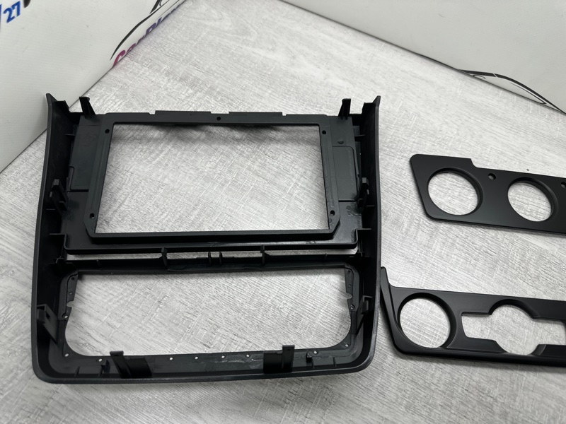 Переходная рамка магнитолы