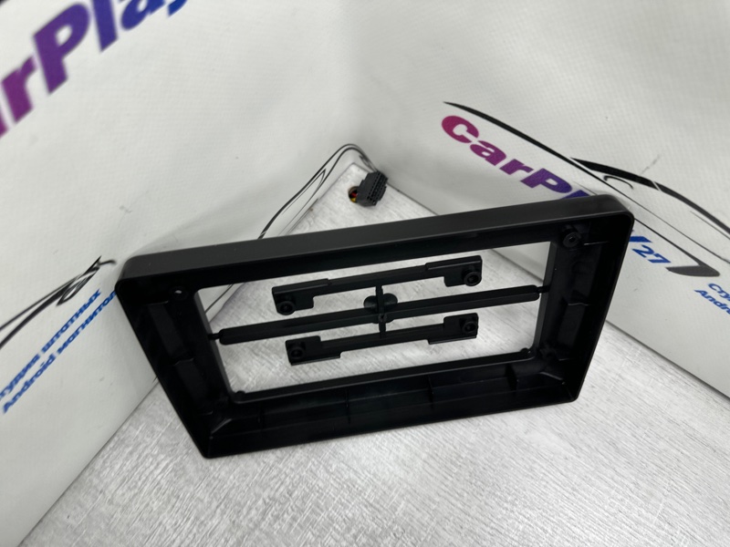 Переходная рамка магнитолы