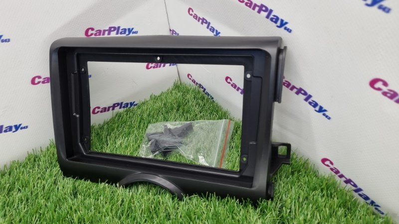 Переходная рамка магнитолы