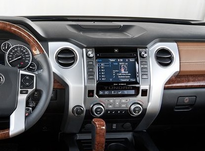 Переходная рамка магнитолы