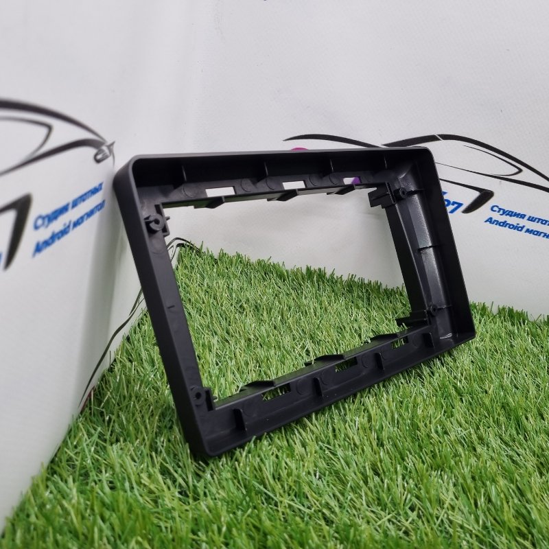 Переходная рамка магнитолы