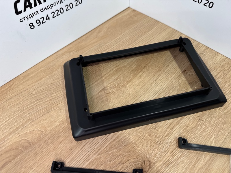 Переходная рамка магнитолы