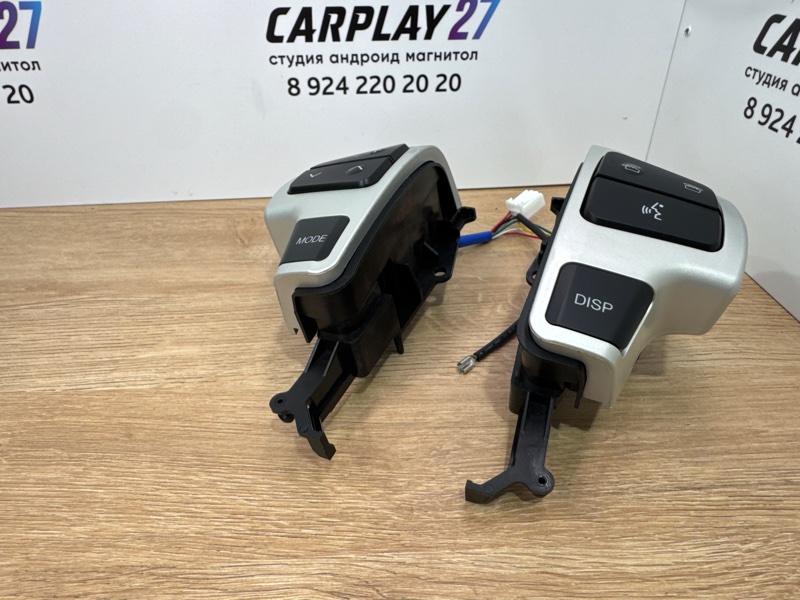 Кнопки руля Toyota Land Cruiser 200