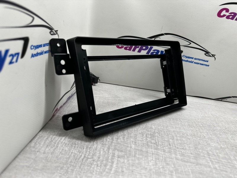 Переходная рамка магнитолы