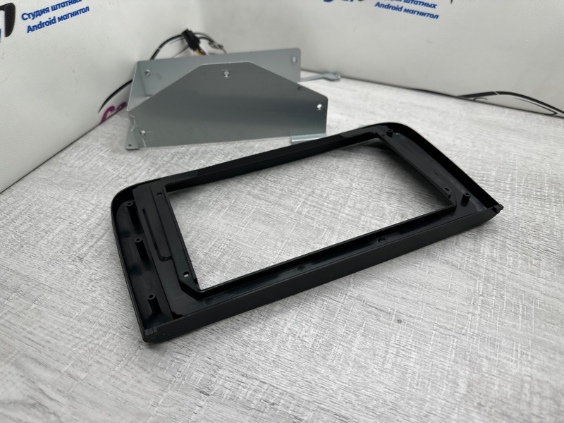 Переходная рамка магнитолы