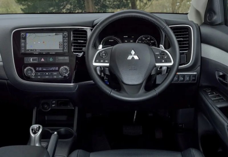 Переходная рамка магнитолы