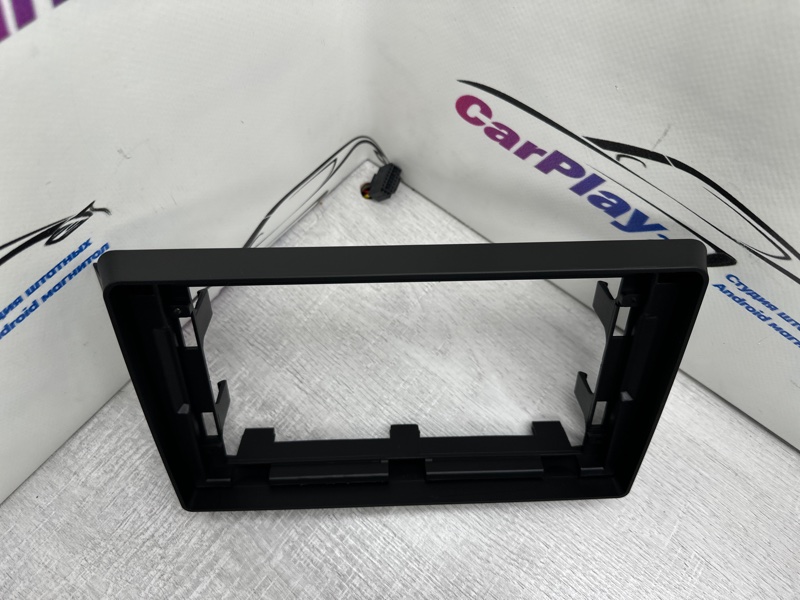 Переходная рамка магнитолы