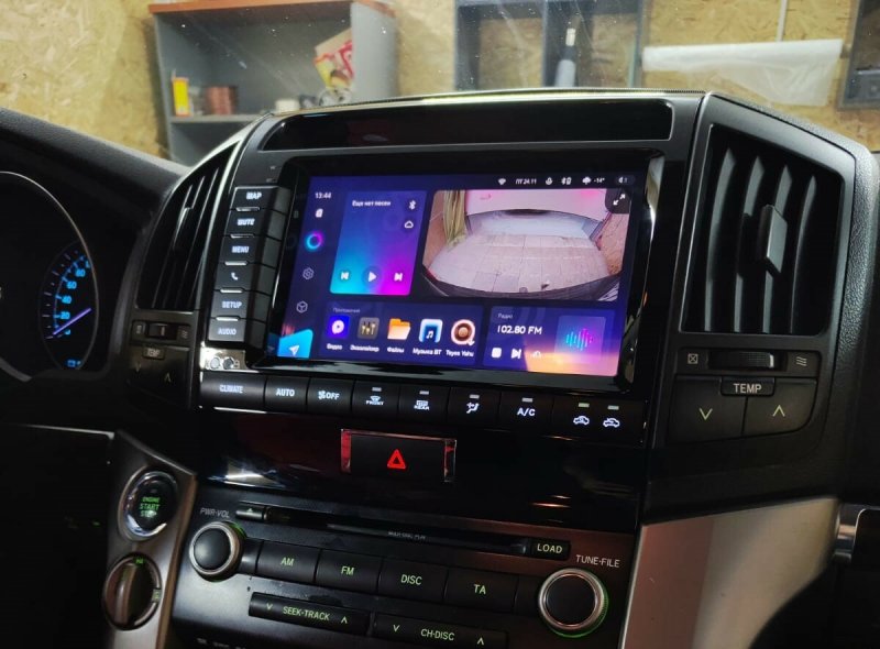 Магнитола штатная