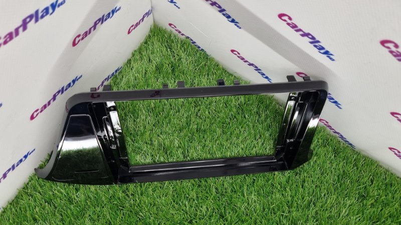 Переходная рамка магнитолы