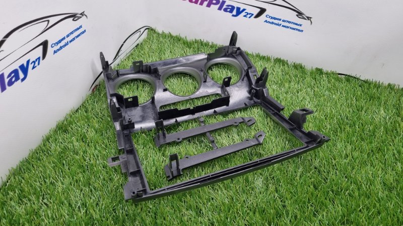 Переходная рамка магнитолы